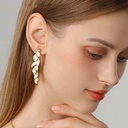 Leaf Shape Zircon Elegant Enamel Dangle Stud Earrings3